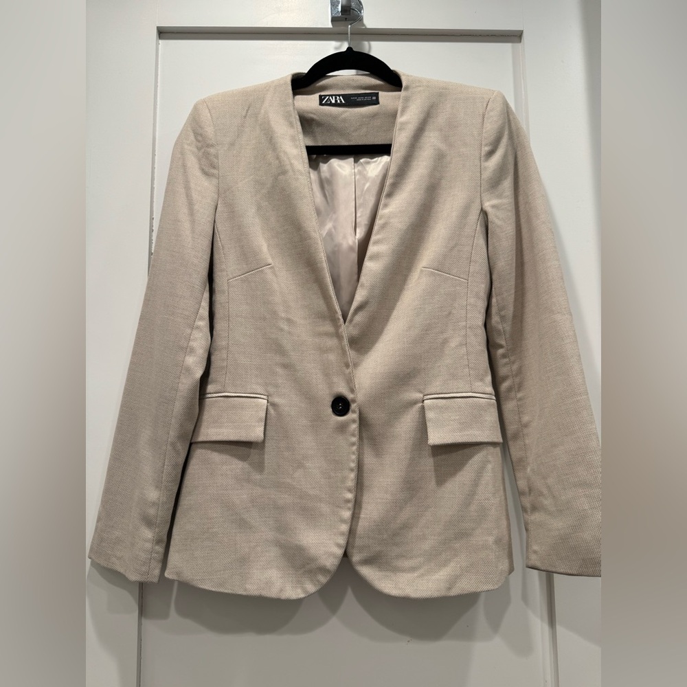 Zara Women's Beige Blazer